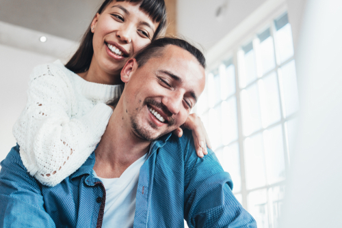 ダブル不倫にハマって夢中になる人の特徴と心理とw不倫が辞められない理由 不倫占いアリア