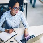 上司を好きになる理由とアプローチの仕方＆上司が好きな部下だけに送る好きのサイン